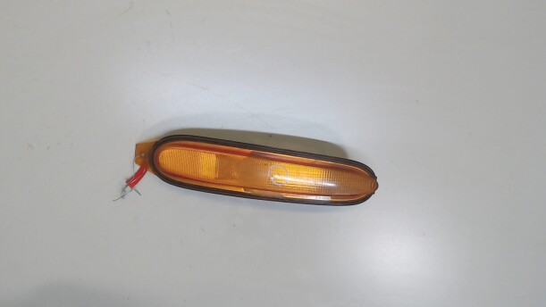 Передний поворотник в сборе для Chrysler Concorde II 1998-2001