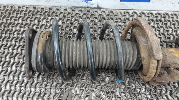 Левая передняя стойка для Ford Focus II 2004 - 2008