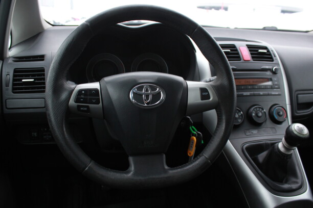 Toyota Auris I (E150) · Рестайлинг, 2010 г.