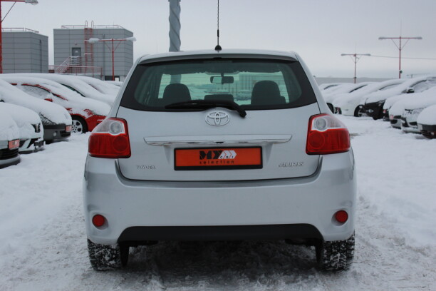 Toyota Auris I (E150) · Рестайлинг, 2010 г.