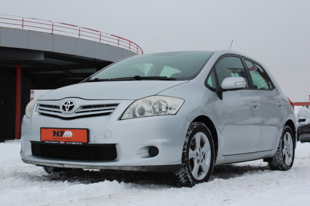 Toyota Auris I (E150) · Рестайлинг, 2010 г.