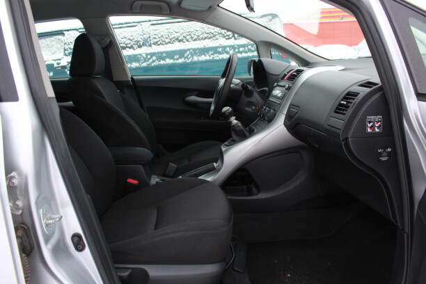 Toyota Auris I (E150) · Рестайлинг, 2010 г.