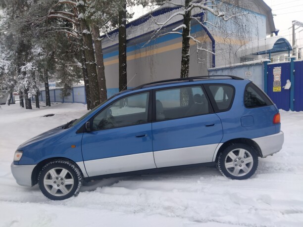 Toyota Picnic I, 7 мест, 1998 г.