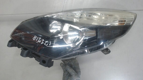 Фара передняя для Renault Scenic III 2009-2012