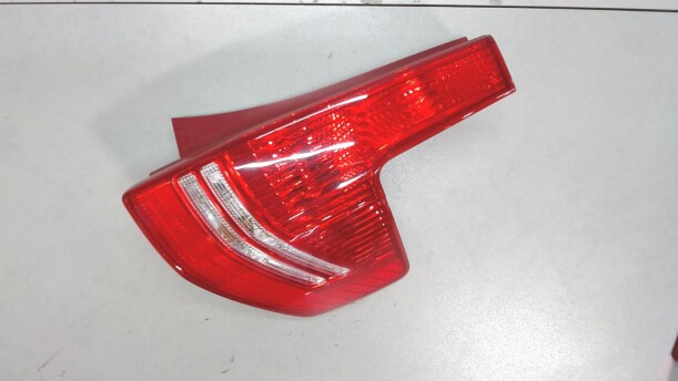 Фонарь задний для Citroen C4 I 2004-2008