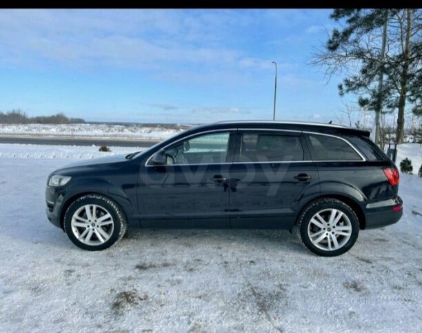Audi Q7 4L, 7 мест, 2007 г.