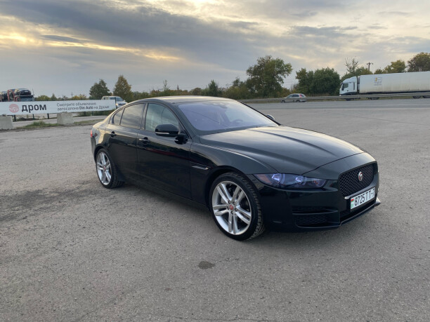 Jaguar XE I, 2016 г.