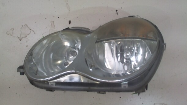Фара передняя для Mercedes-Benz C-Класс W203, S203, CL203 · Рестайлинг 2004 - 2007