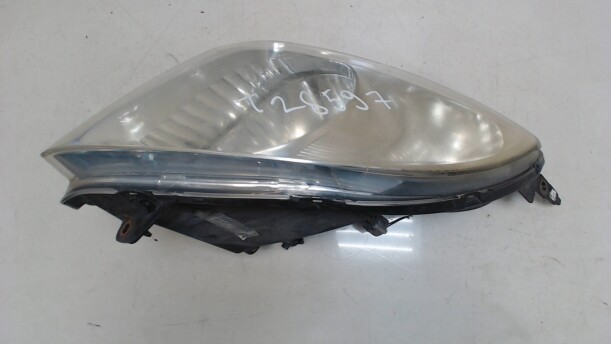 Фара передняя для Suzuki Swift III 2004-2010