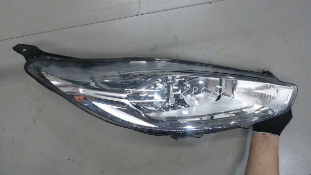 Фара передняя для Ford Fiesta VI · Рестайлинг 2013 - 2020