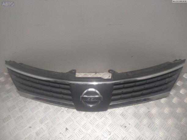 Решетка радиатора для Nissan Tiida I (C11) 2004 - 2010