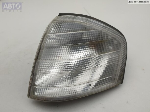 Повторитель переднего поворотника для Mercedes-Benz C-Класс W202, S202 1993 - 1997