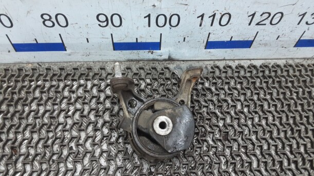 Опора(подушка) двигателя для Toyota Auris I (E150) 2006-2010