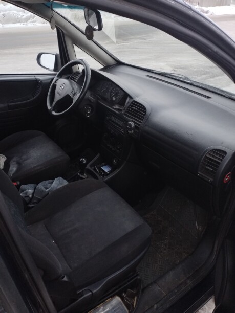 Opel Zafira A, 7 мест, 2002 г.