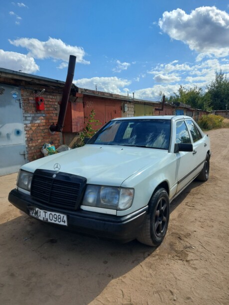 Mercedes-Benz E-Класс W124, S124, C124, A124, 1989 г.