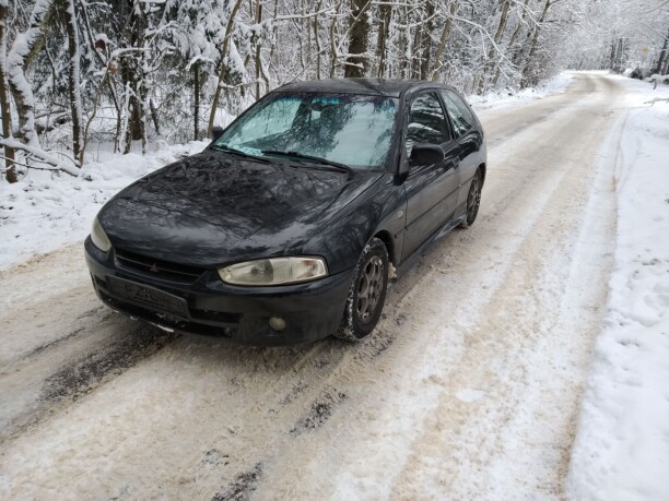 Mitsubishi Colt V, 2000 г.