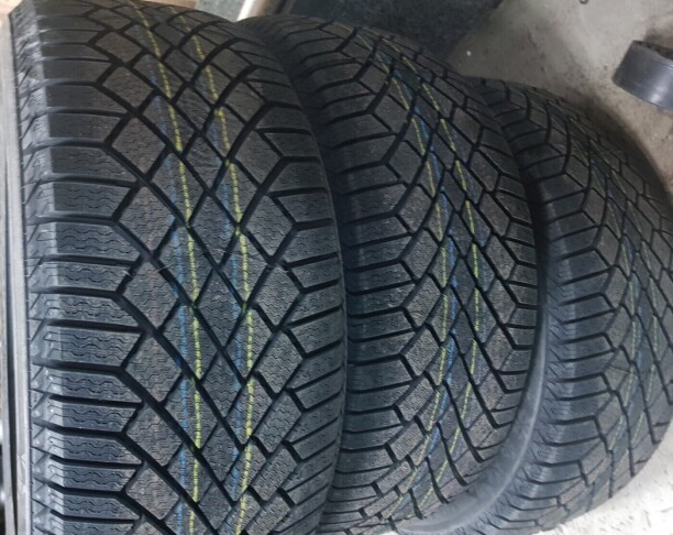 Легковые шины Continental Viking Contact 7 235/50 R17 4 шт.
