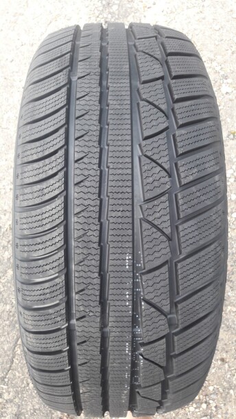Легковые шины Ling Long Green-Max Winter UHP 195/55 R15 4 шт.