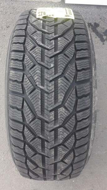 Легковые шины Tigar Winter 195/65 R15 4 шт.