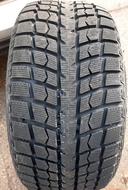 Легковые шины Ling Long Green-Max Winter I-15 Suv 285/45 R19 2 шт.