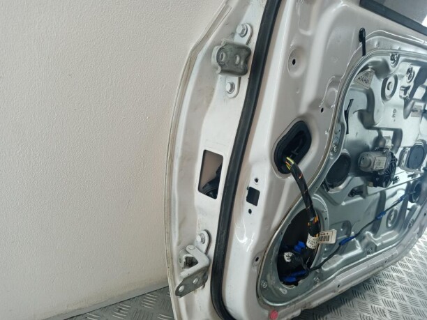 Петля двери для Hyundai Elantra XD2 2003-2010