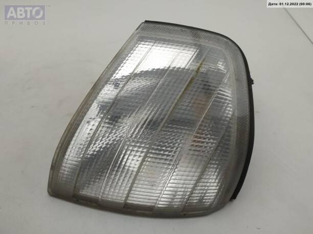 Повторитель переднего поворотника для Mercedes-Benz C-Класс W202, S202 1993 - 1997