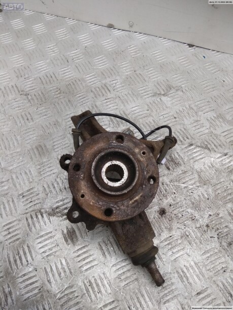 Кулак поворотный для Peugeot 307 I 2001 - 2005