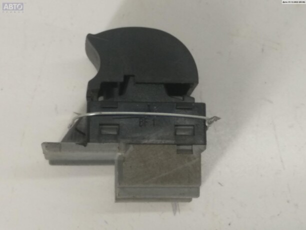 Кнопка стеклоподъемника для Audi A3 8L · Рестайлинг 2000-2003