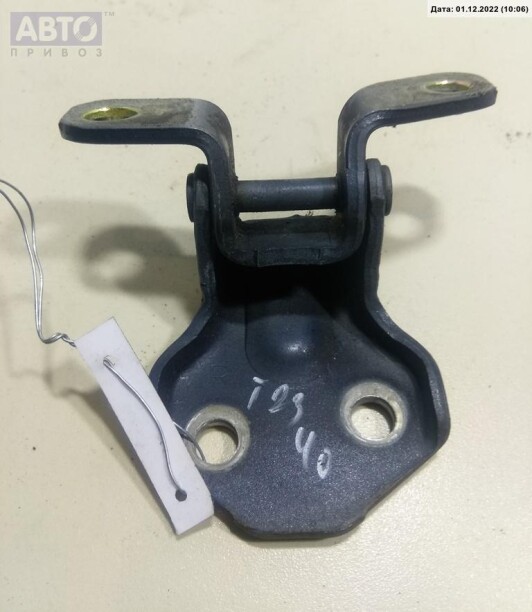 Петли правой передней двери для Mazda 626 GF 1996-1999