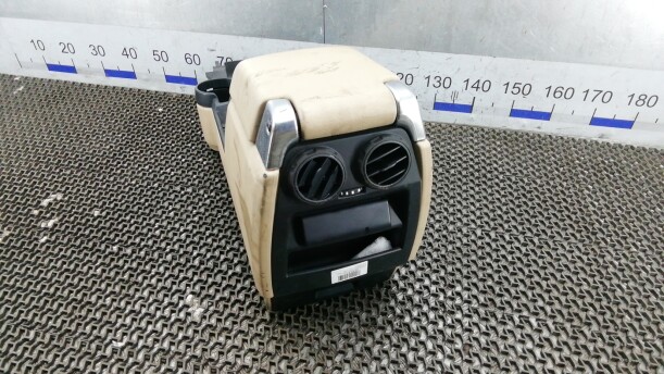 Подлокотник переднего сиденья для Land Rover Discovery III 2004-2009