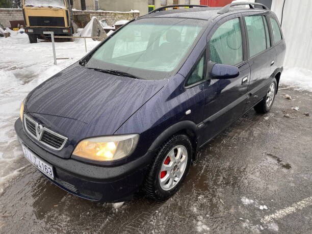 Opel Zafira A, 7 мест, 2000 г.