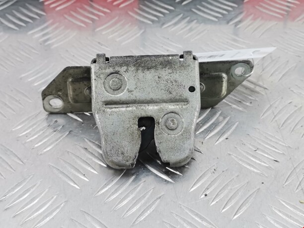 Замок крышки багажника для Mercedes-Benz A-Класс W168 · Рестайлинг 2001 - 2004