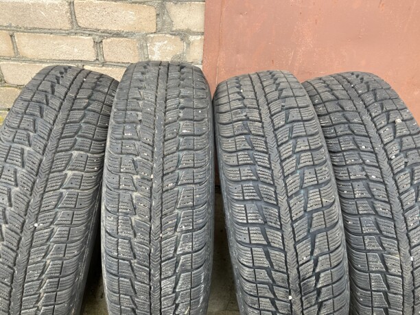 Легковые шины Federal 215/65 R17 4 шт.