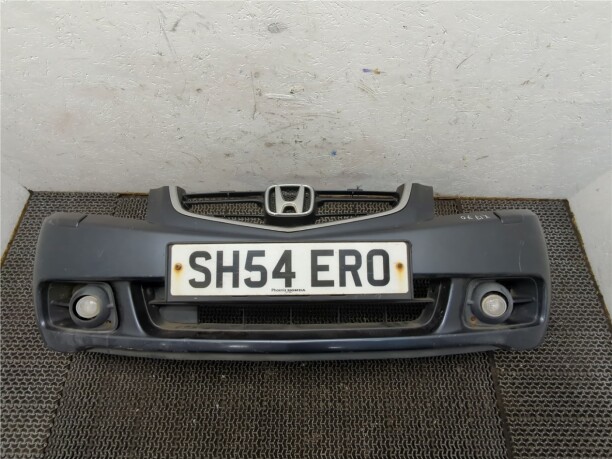 Передний бампер в сборе для Honda Accord VII 2002 - 2006