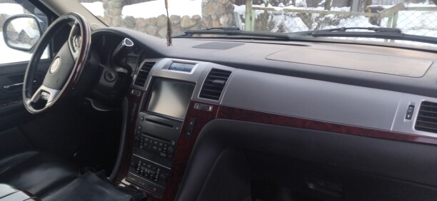 Cadillac Escalade III, 7 мест, 2008 г.