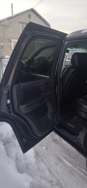 Cadillac Escalade III, 7 мест, 2008 г.