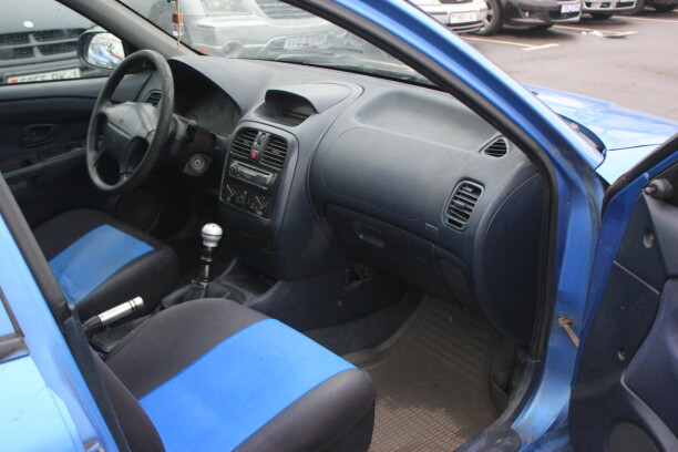 Mitsubishi Carisma I · Рестайлинг, 2000 г.