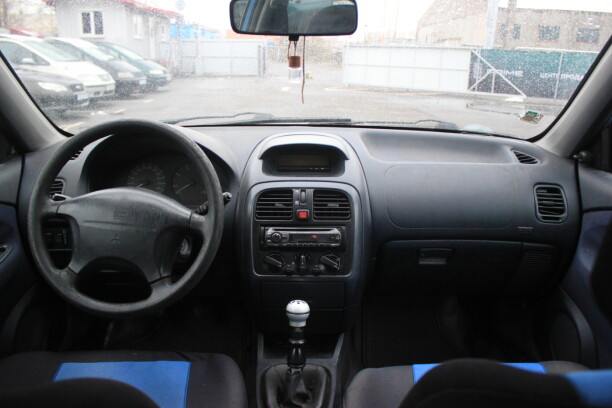 Mitsubishi Carisma I · Рестайлинг, 2000 г.
