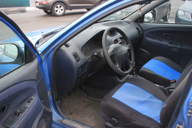Mitsubishi Carisma I · Рестайлинг, 2000 г.