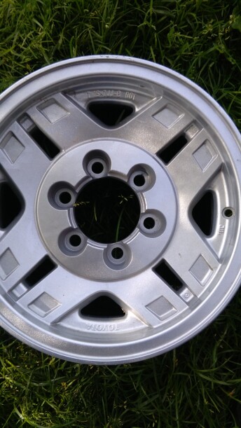 Диск литой к Toyota . 10.5x15 6x139.7 1 шт.