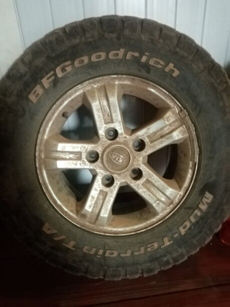 Легковые шины BF Goodrich 245/75 R16 4 шт.