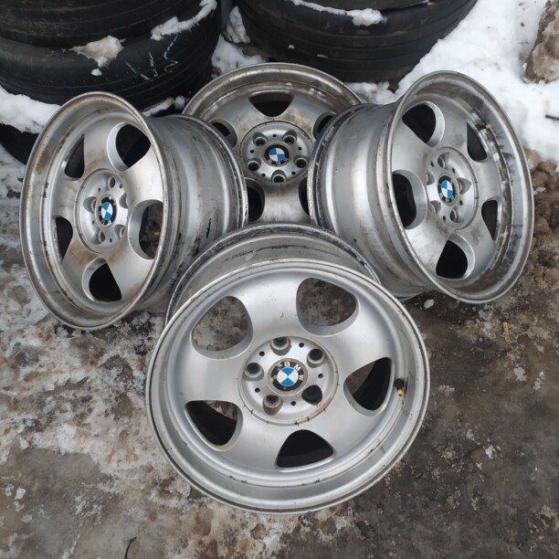 90 стиль бив 8x17 5x120 4 шт.
