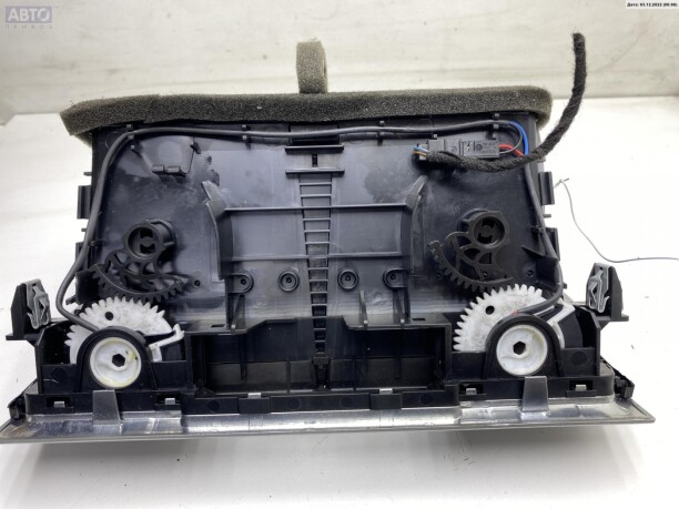 Дефлектор обдува салона для Audi Q7 4L 2005-2009