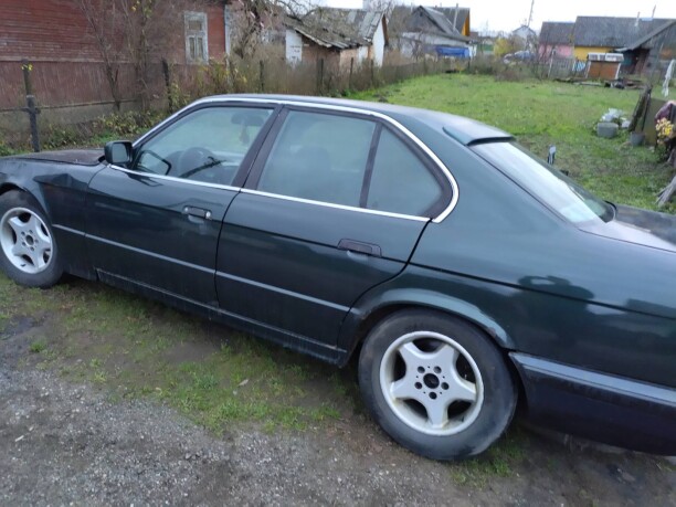 Весь автомобиль на запчасти для BMW 5 серия E34 1988 - 1996
