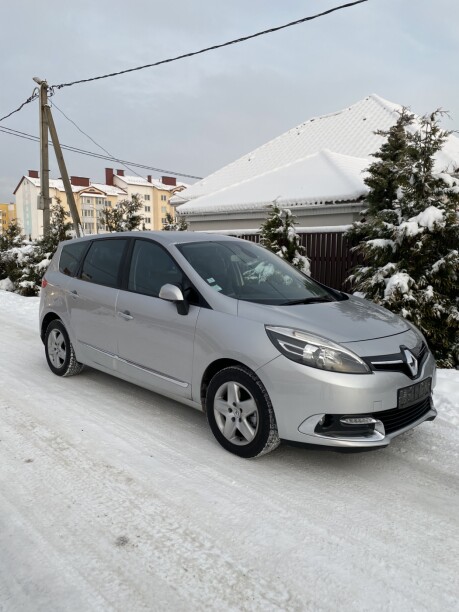 Renault Grand Scenic III · 2-й рестайлинг, 7 мест, 2015 г.