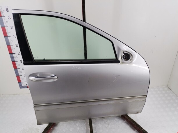 Правая передняя дверь для Mercedes-Benz C-Класс W202, S202 · Рестайлинг 1997 - 2001