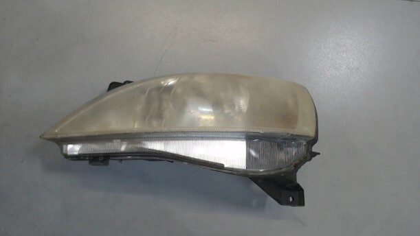 Фара передняя для Opel Corsa C 2000 - 2003