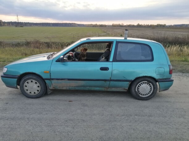 Nissan Sunny N14, 1993 г.