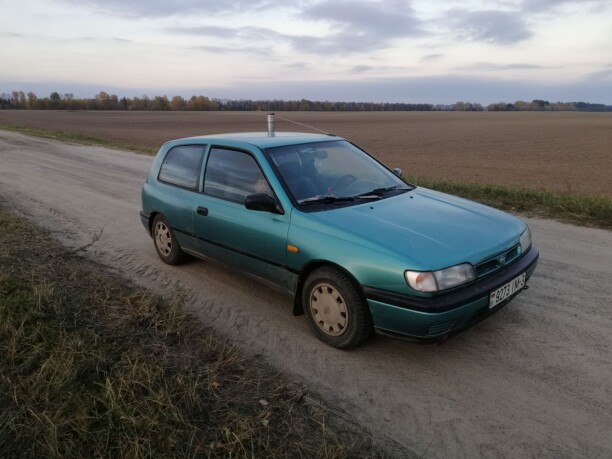 Nissan Sunny N14, 1993 г.