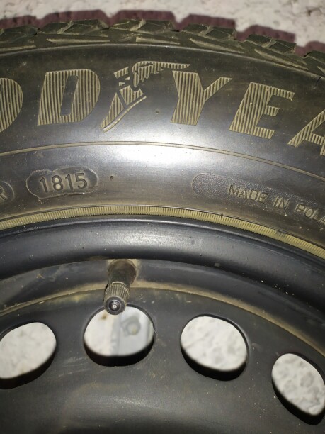 Легковые шины GoodYear Ultra Grip2 195/65 R15 4 шт.